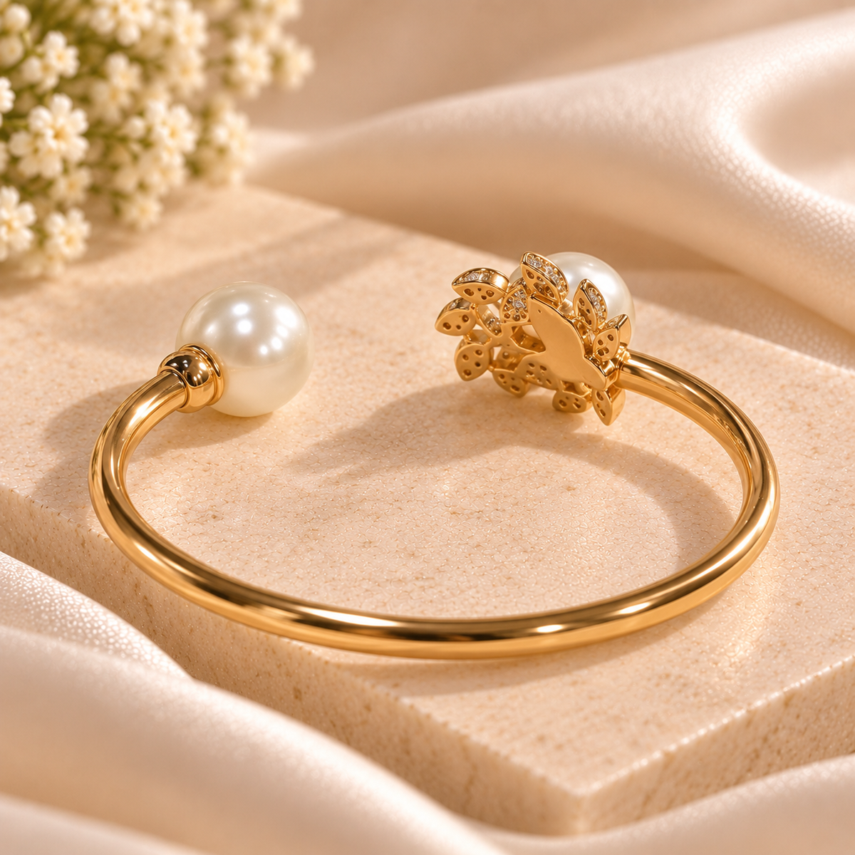 Pearl Bloom Leaf Cuff